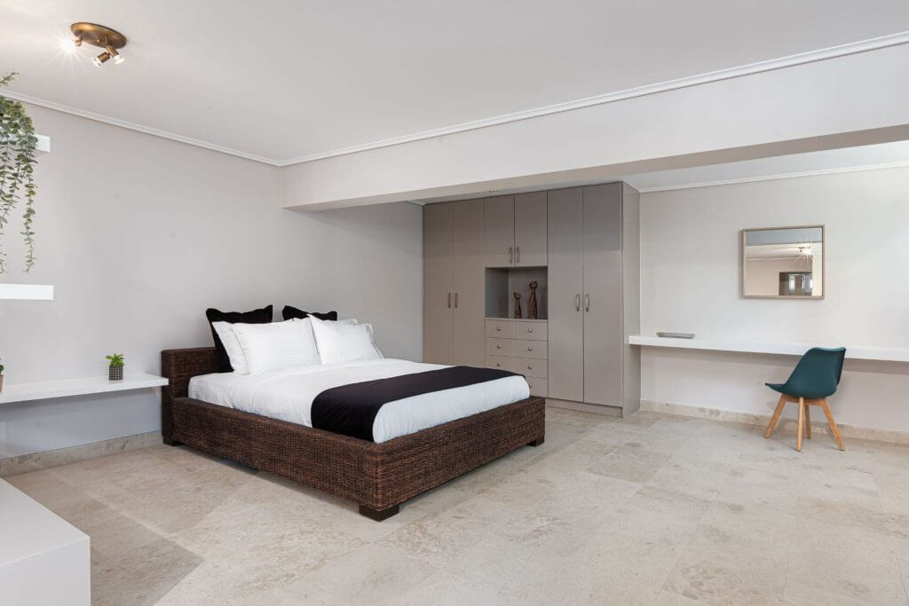 Eretria Luxurious Seafront Villa